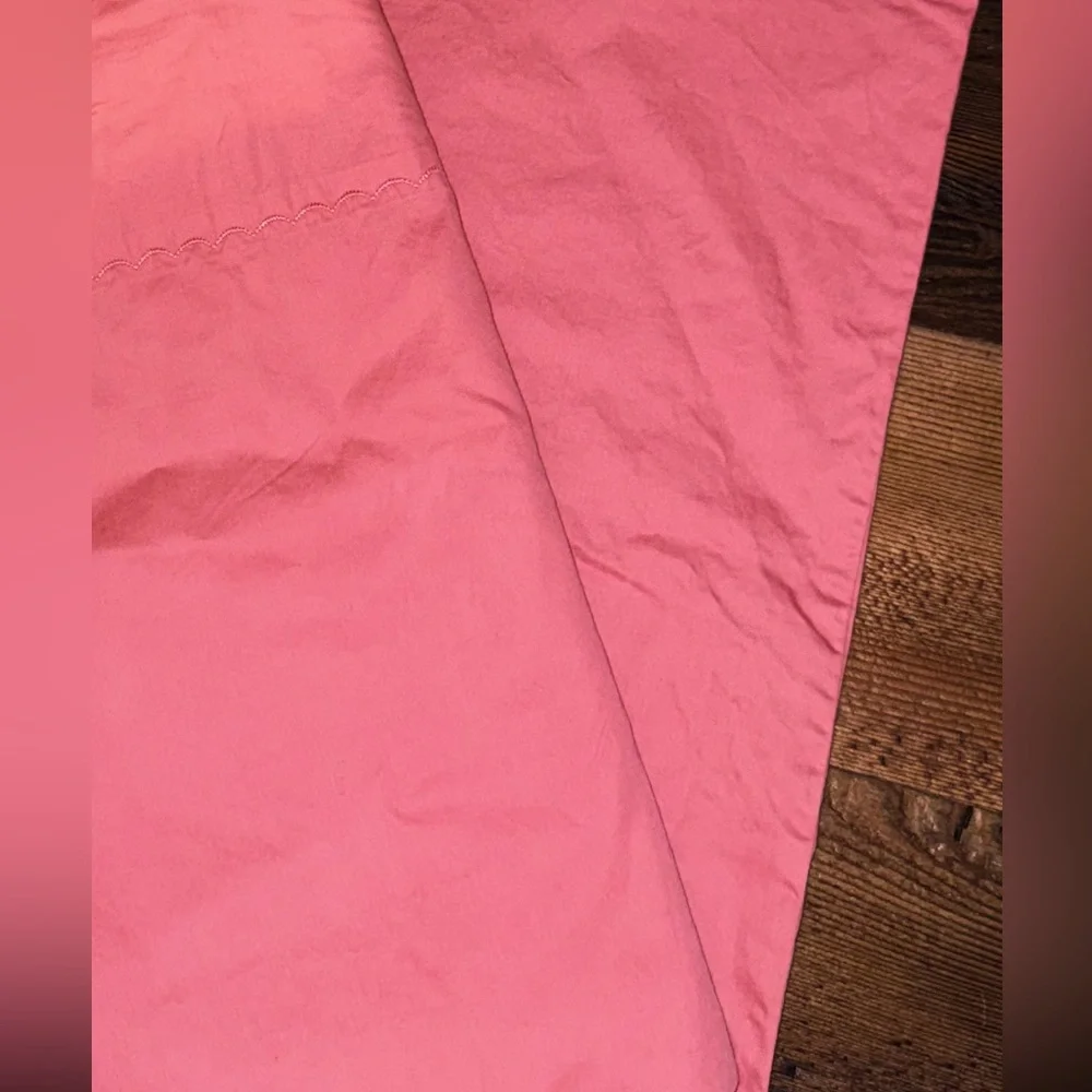 Sferra 1891 St. Tropez Pillowcases scallop embroidery long staple supima coral